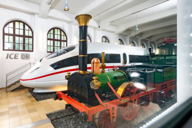 File:280 005 im Freigelände des DB-Museums Nürnberg.jpg - Wikimedia Commons